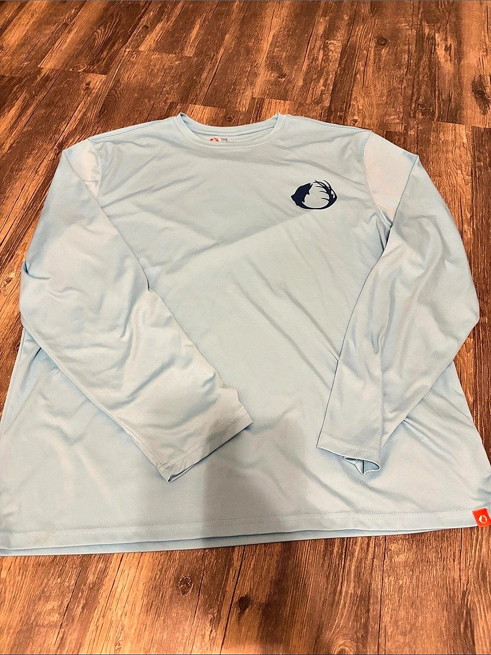 The American Outdoorsman Men's Long Sleeve Performance Graphic Fishing Tee Blue